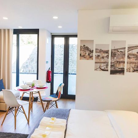 Aposentus - Your Home At Pinheiro'S Studio Porto Ngoại thất bức ảnh